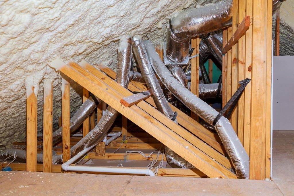 Common Causes of Air Duct Leaks in Older Homes 1 Common Causes of Air Duct Leaks in Older Homes2